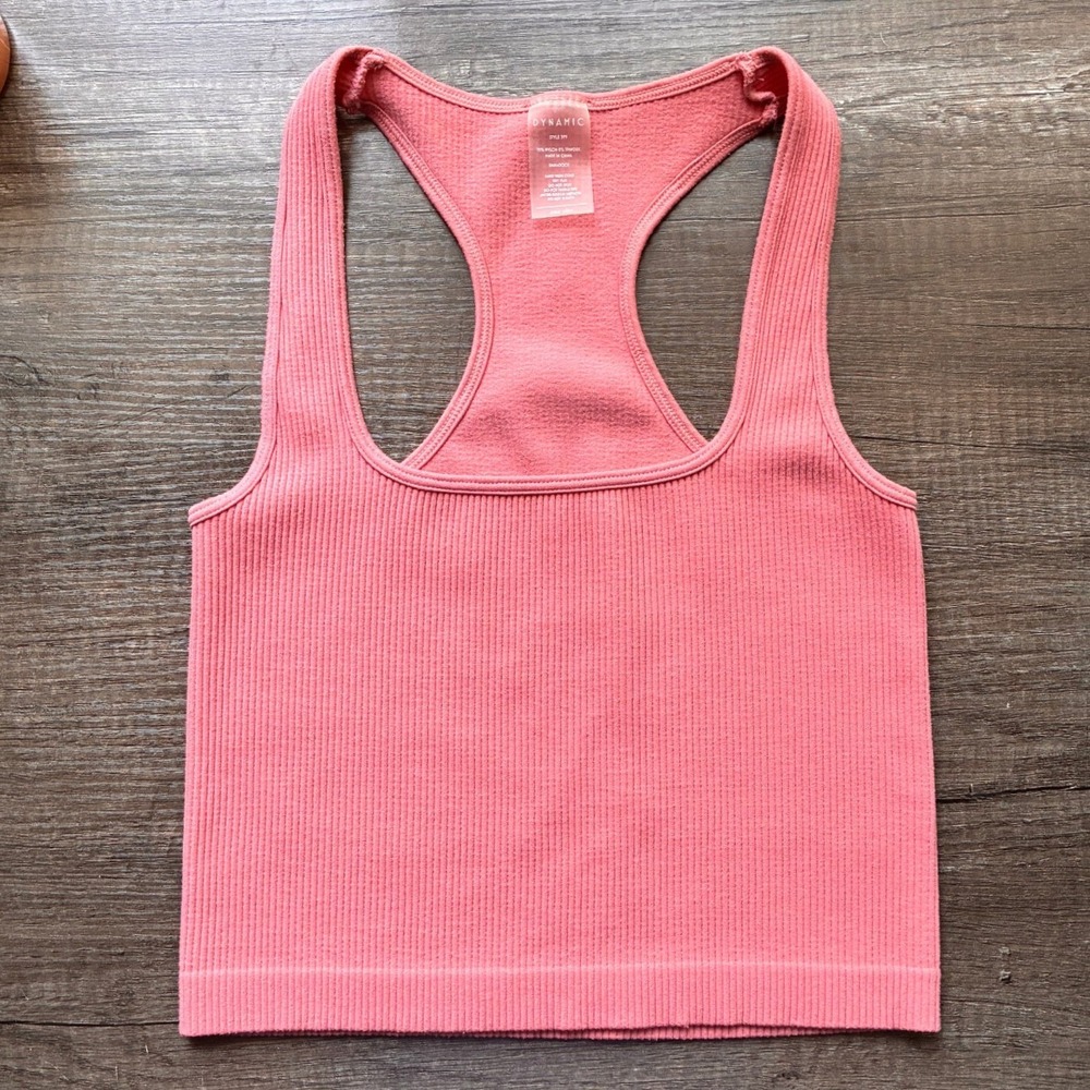 Dynamic Pink Ribbed Racerback Crop Top Sports Bra Seamless Coquette OS